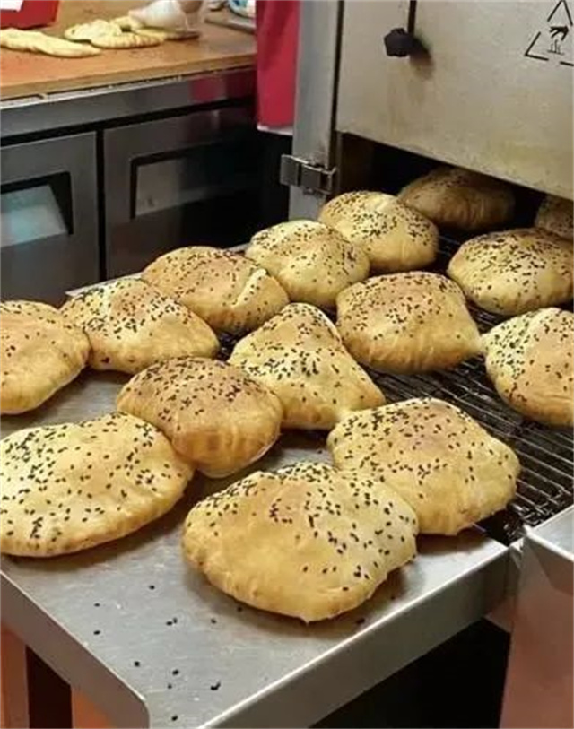 暴雷！开出8000+店的知名餐饮品牌，到底怎么了？