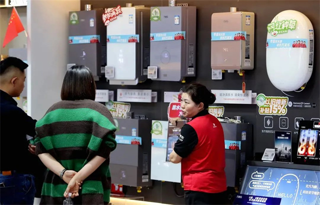 京东单季创收2604亿元！行业卷到白热化，它为何能交出满分成绩单？