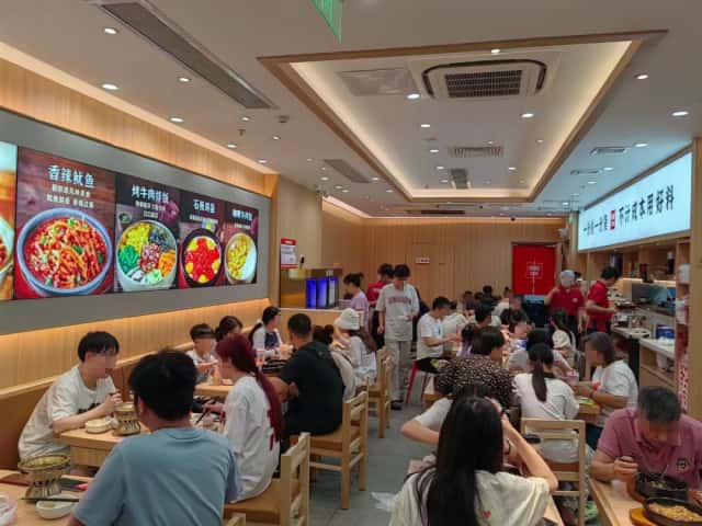 米村拌饭一年狂开近500家店，5年实现7倍逆袭增长！