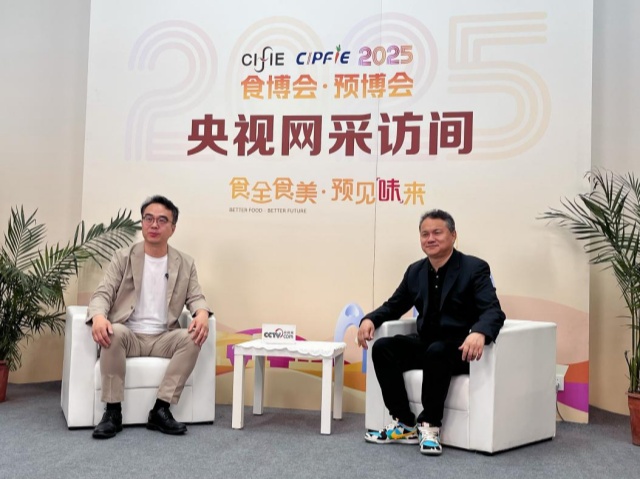 央广网与央视网特别专访和记怡情娱乐官网连锁产业集团创始人马瑞光先生 央广网与央视网特别专访和记怡情娱乐官网连锁产业集团创始人马瑞光先生