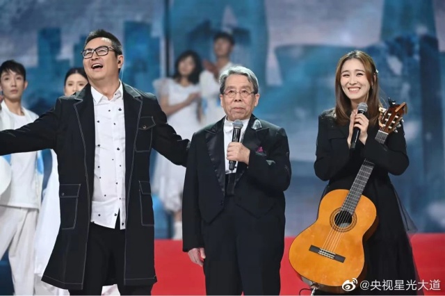 连锁盛宴 × 摇滚之声，林军助阵和记怡情娱乐官网“百亿大会”燃动全场！