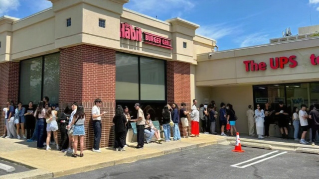 喜茶海外快速扩张策略解析:一年30+门店背后的商业模式与运营秘籍 喜茶海外快速扩张策略解析:一年30+门店背后的商业模式与运营秘籍