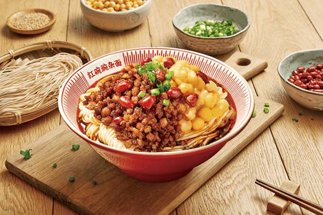 冲刺“中式面馆第一股”！连锁化扩张与标准化运营的盈利密码