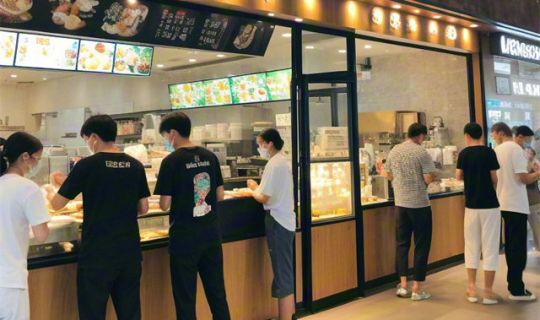 餐饮店如何高效引流与吸引顾客：策略与实践