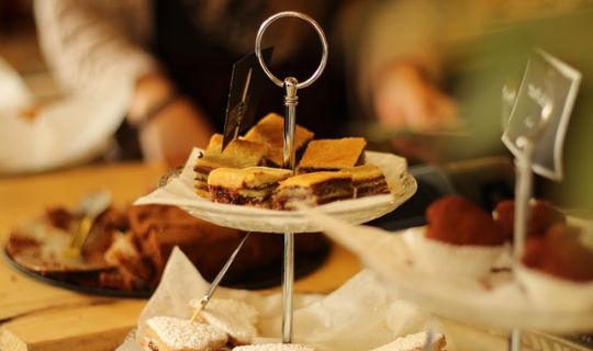 自助早餐店经营模式：创新与传统并重