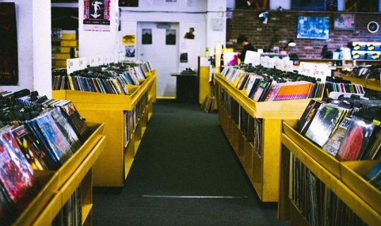 门店裂变的经营模式：创新、扩张与品牌强化的新路径