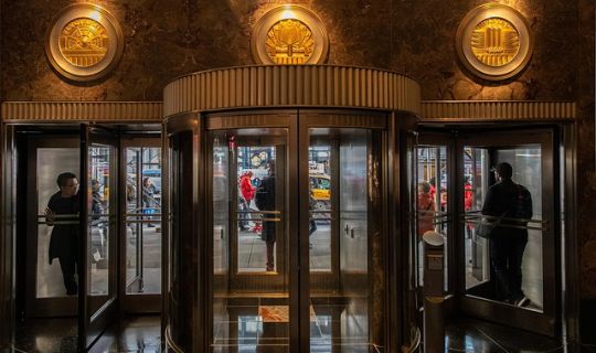 门店经营的三个基础：选址、人货场、持续优化