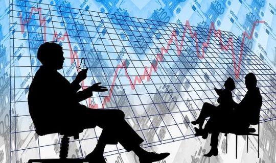 企业经营战略的核心：穿越周期的制胜之道